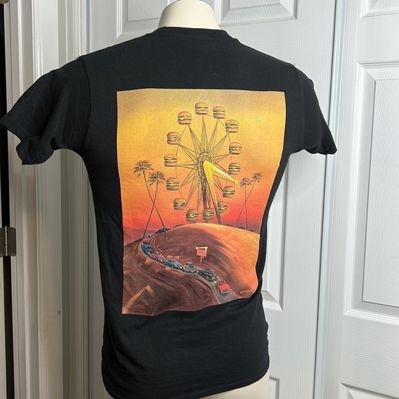 In & Out Burger Restaurant Food Ferris Wheel T Shirt Short Sleeve - Picture 3 of 4